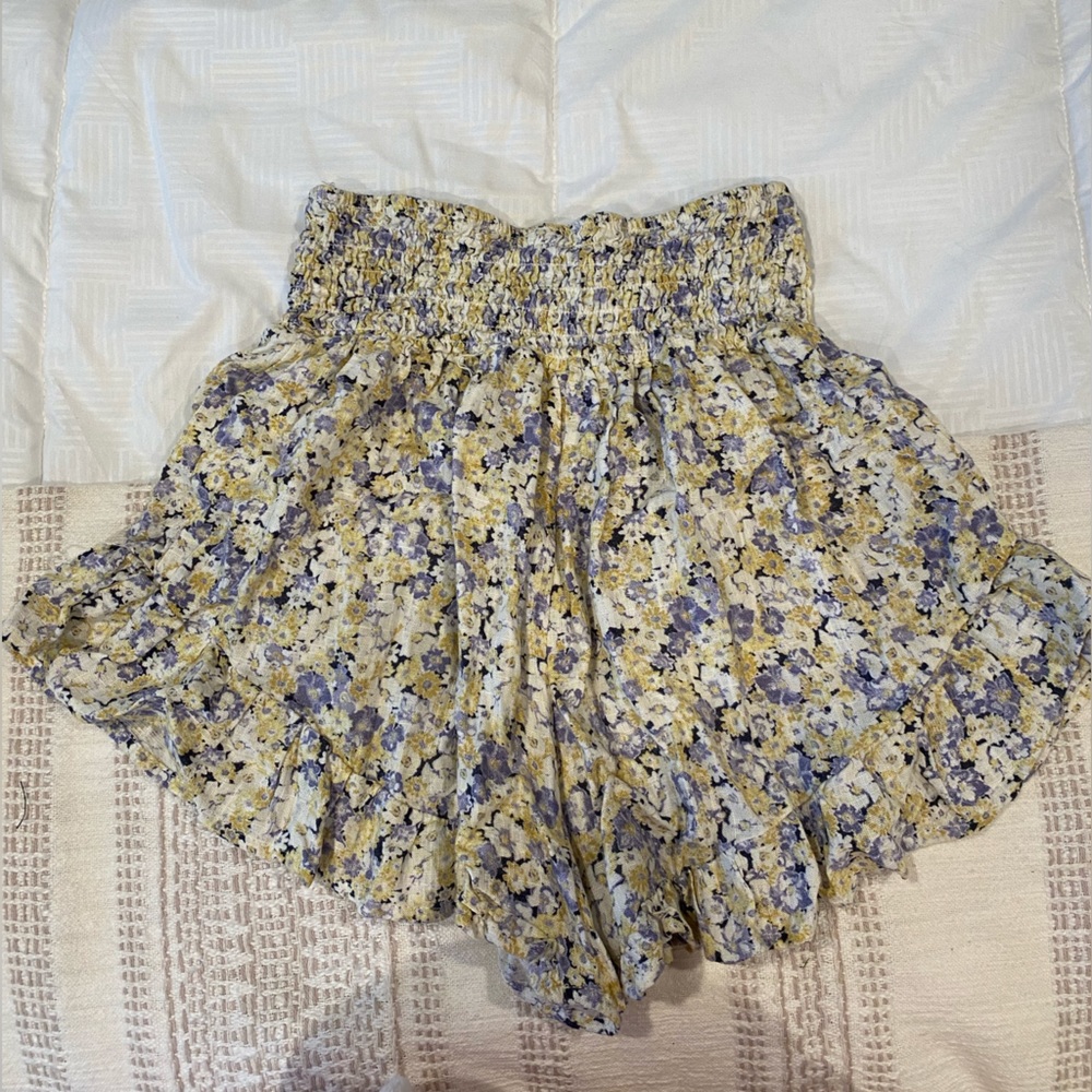 Target/wild fable flowery flowy shorts